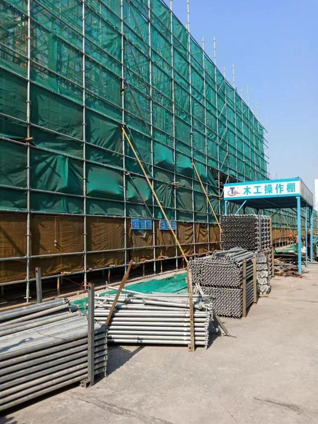 临淄区住建局 拉网式排查与常态化监管并举，推进建筑施工领域“无尘化”建材管理